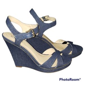GUESS Denim Platform Open Toe Sandals Size 9